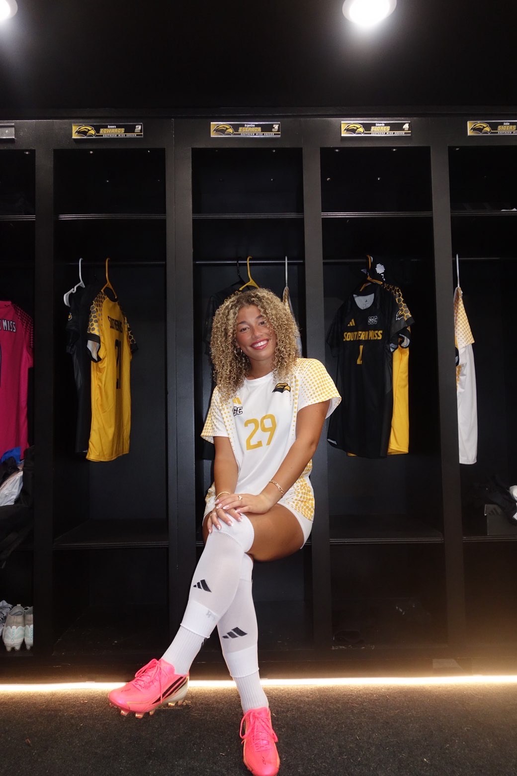 Ava Bynes, Electro athlete