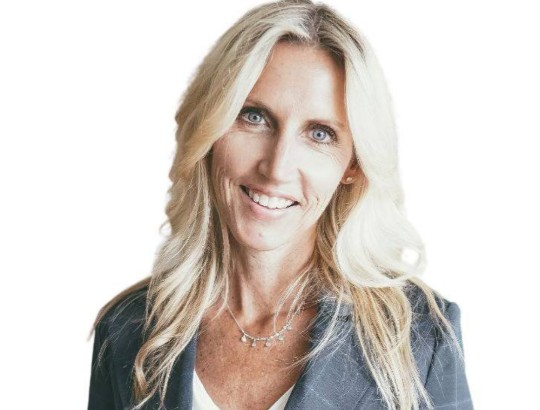Julie Derr