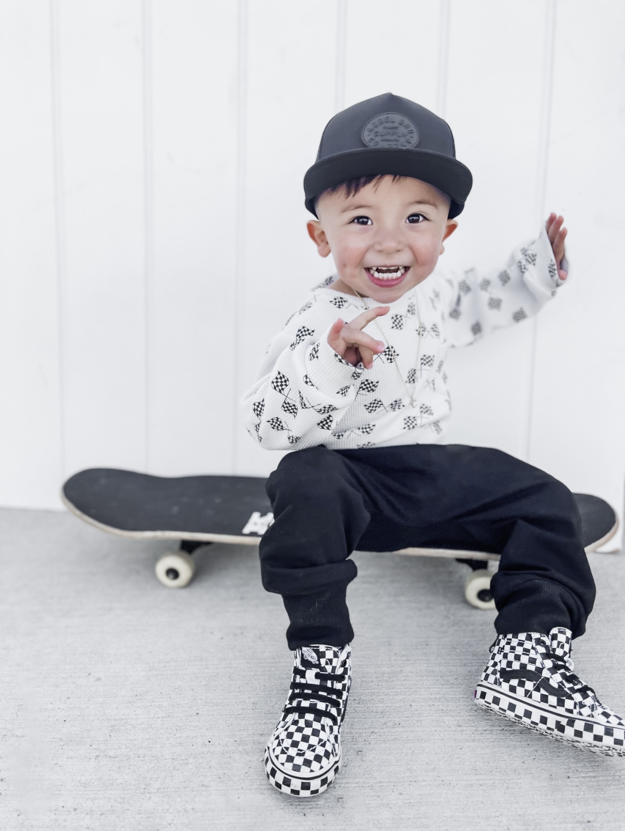 The Basic Rebel Jogger in Black