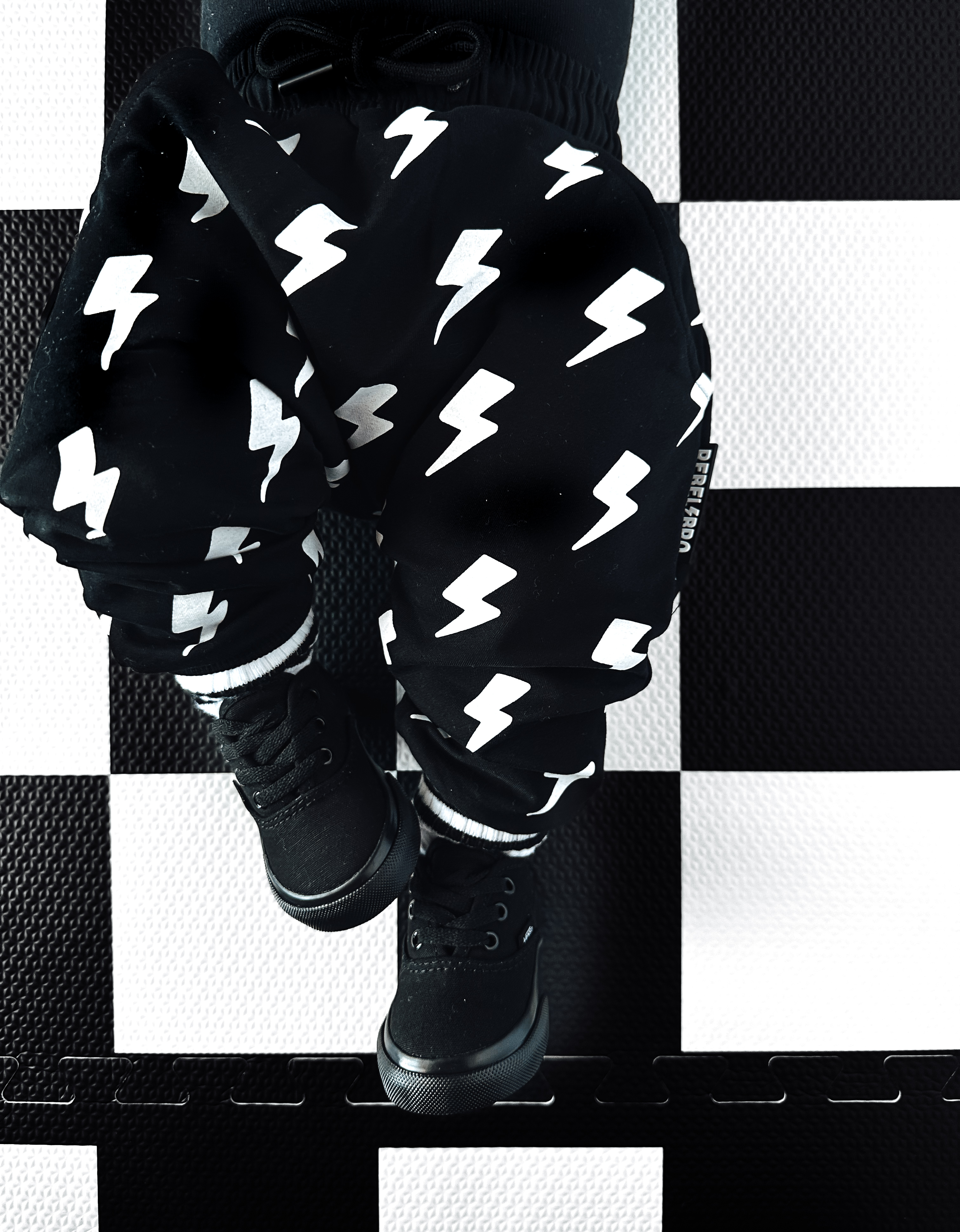 The Basic Rebel Jogger in Jagger