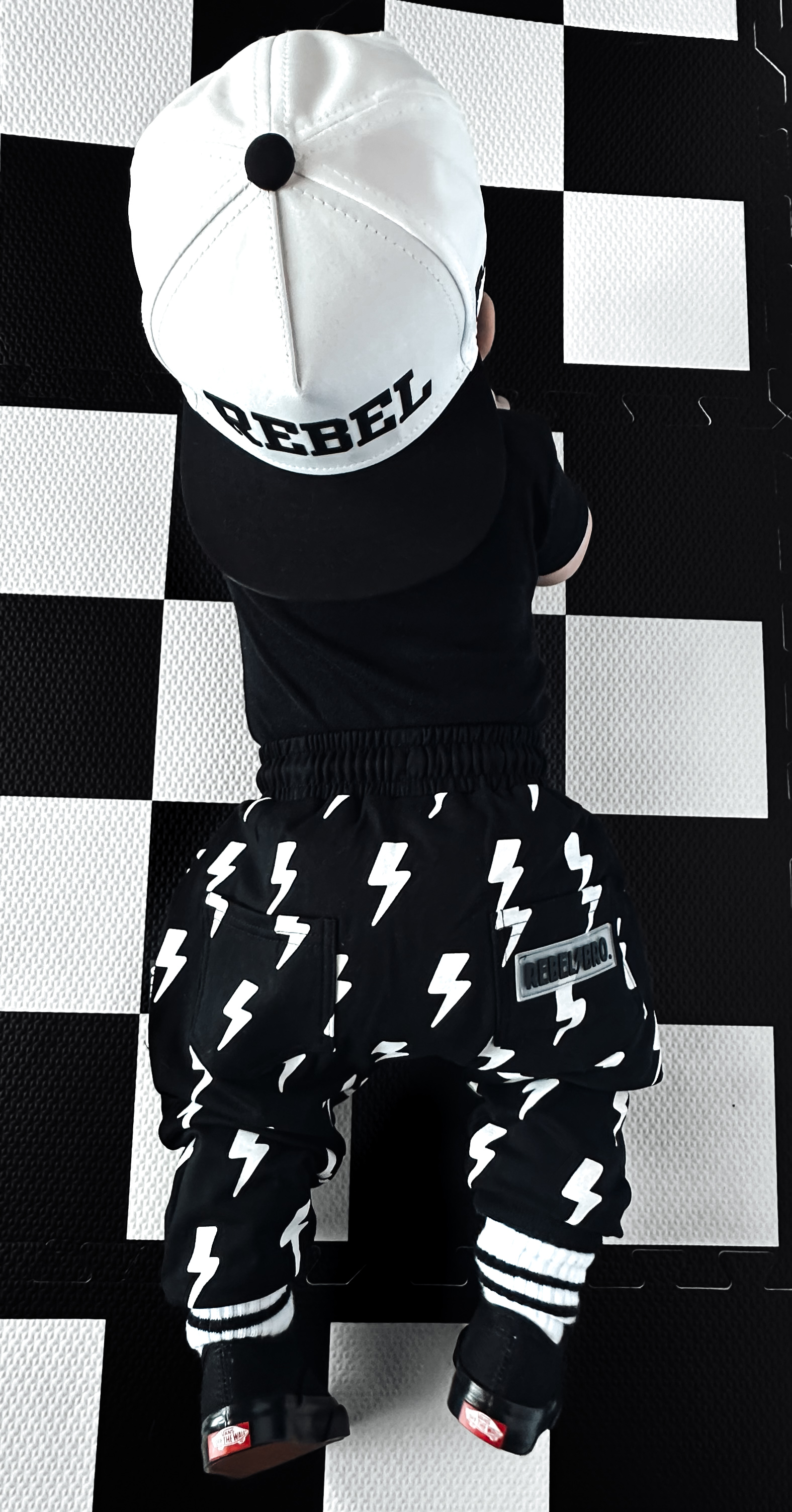 The Basic Rebel Jogger in Jagger
