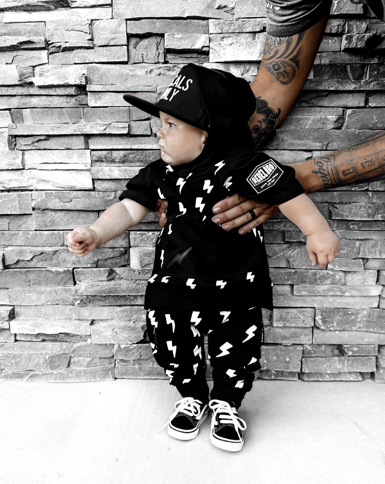 Short Sleeve Hoodie in Jagger
