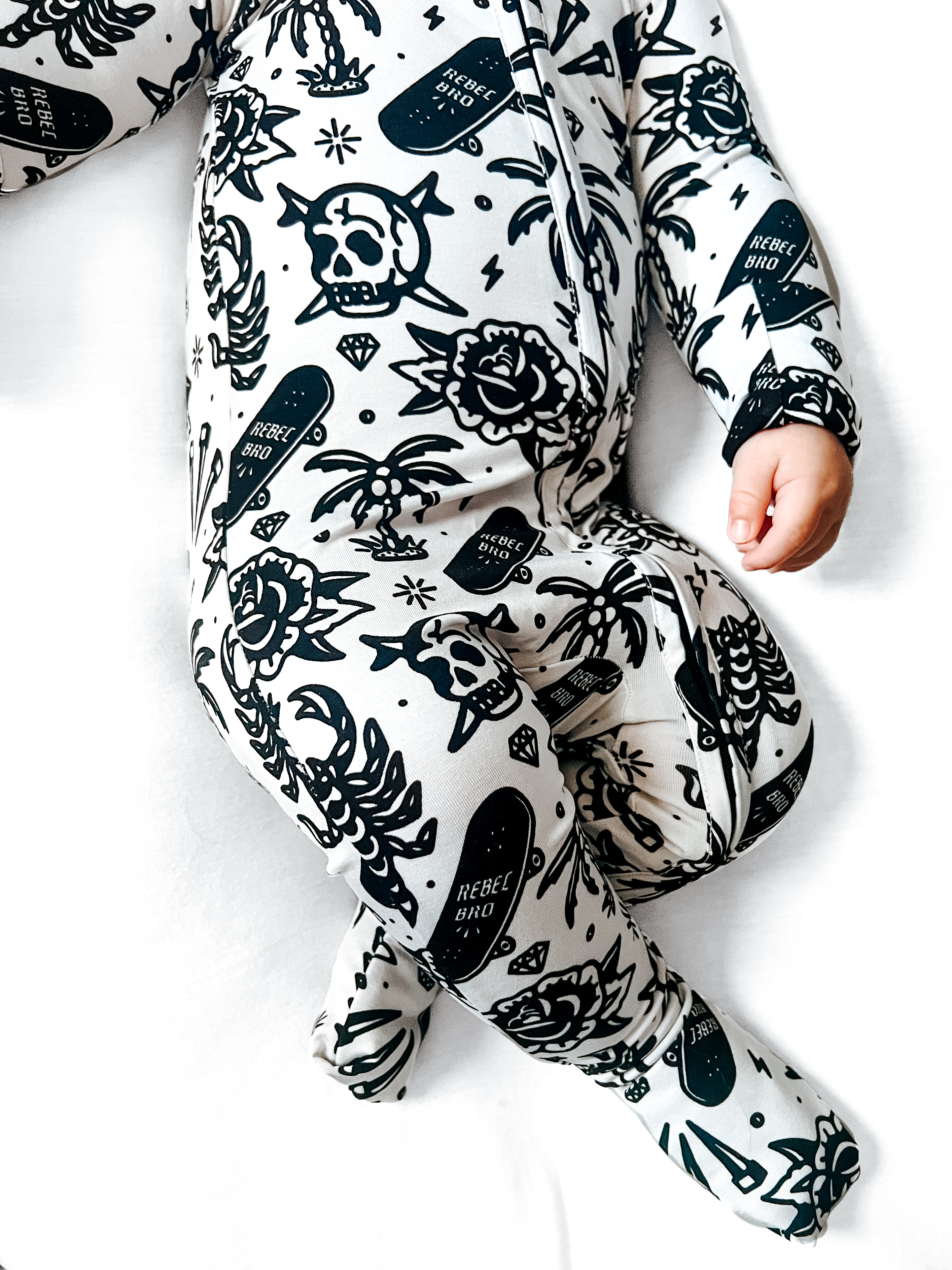 Bamboo Zippy Sleeper in Rebels In Paradise