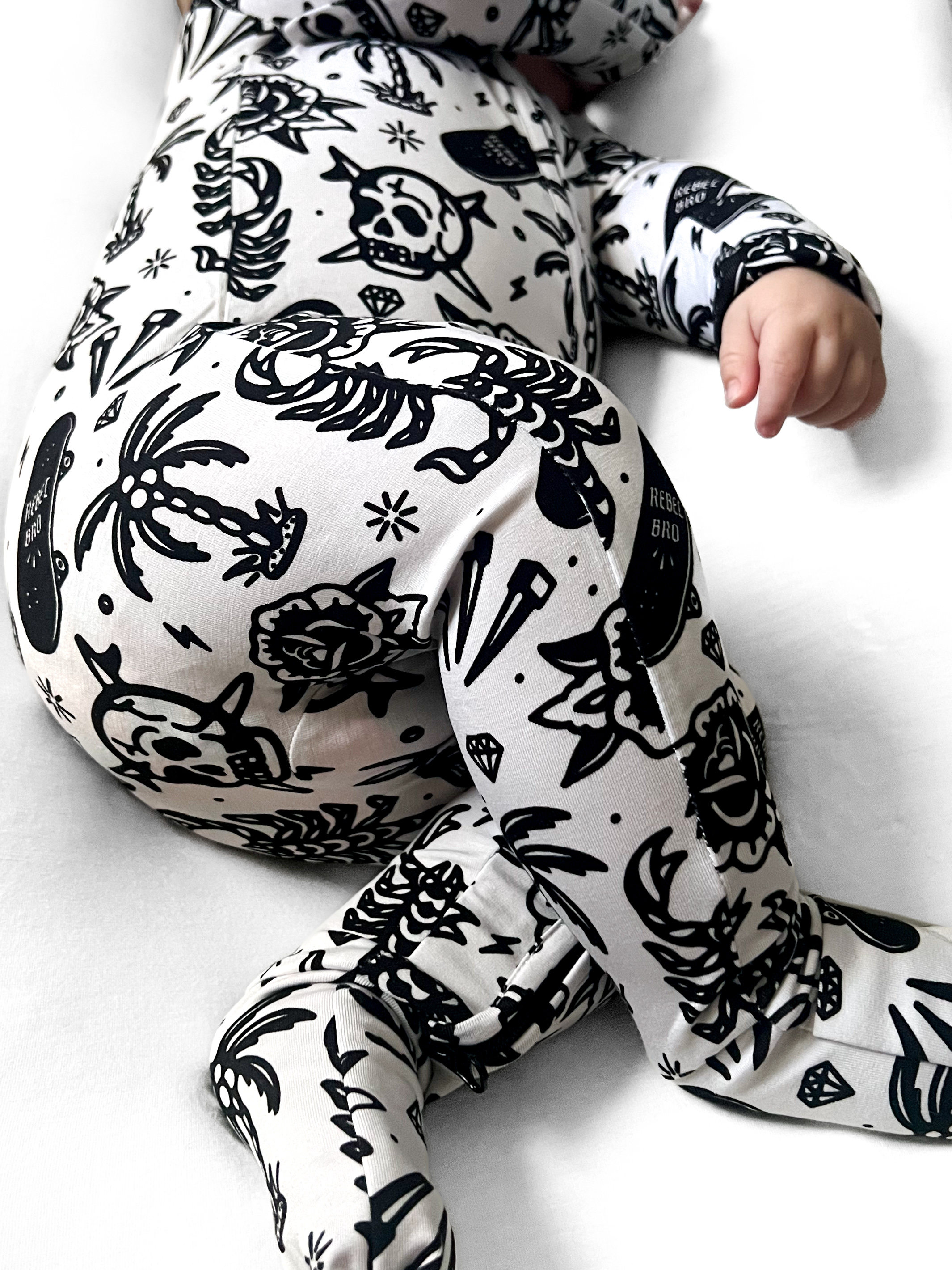 Bamboo Zippy Sleeper in Rebels In Paradise